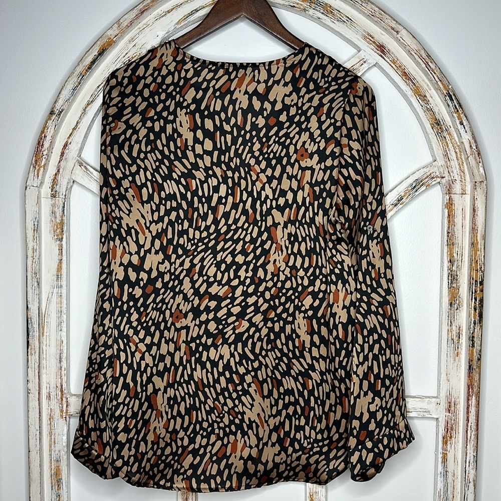 VICI V-Neck Blouse - Picture 3 of 4